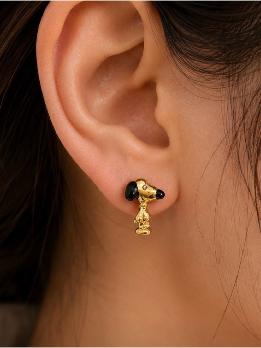 Coach x Peanuts Snoopy Stud Earrings Gold Tone 🐾✨